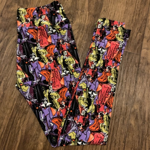 SOLD🎈🎈 2/$15 Disney villains LuLaRoe OS leggings - Picture 1 of 1